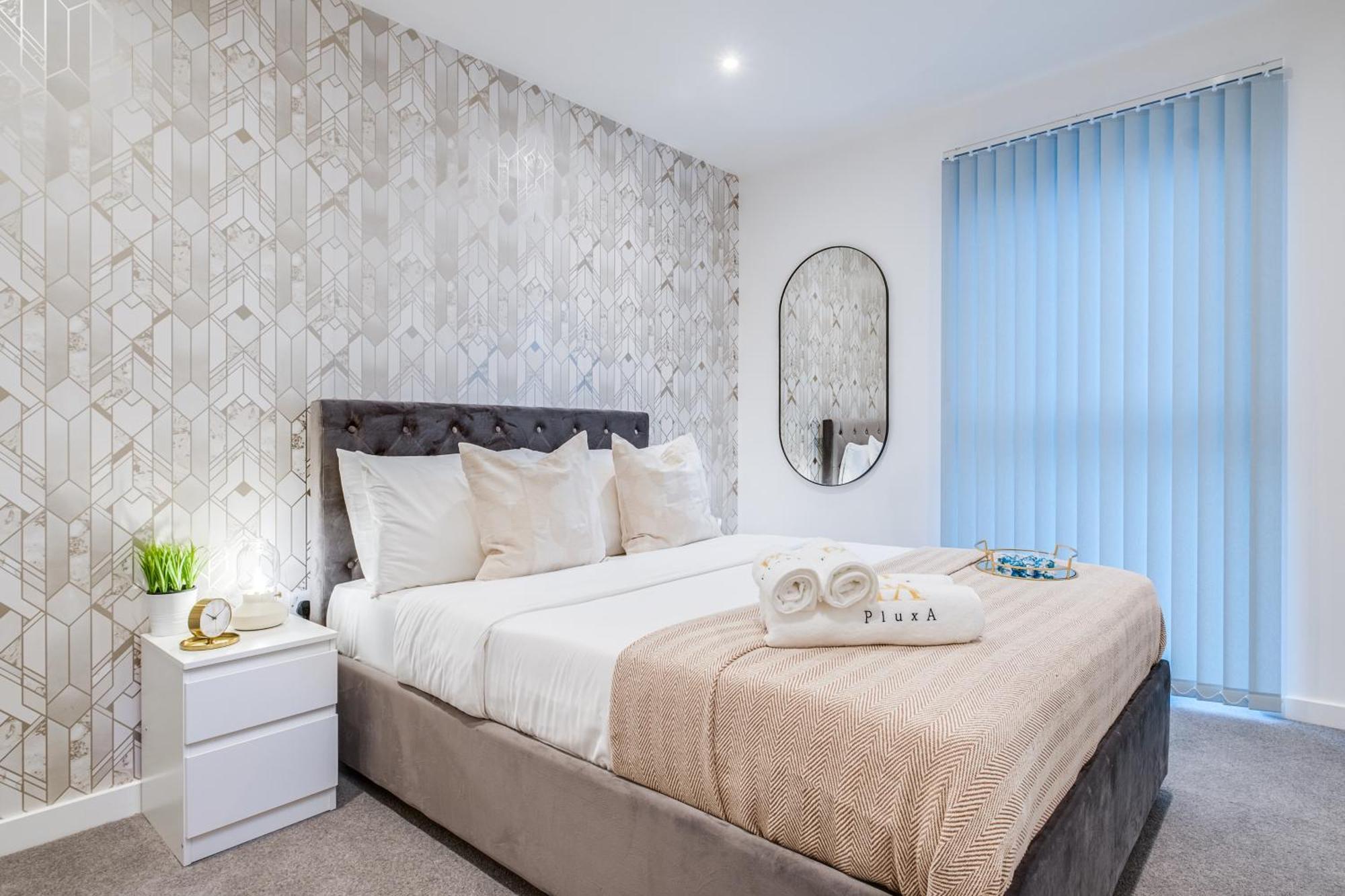 Pluxa Creme Opulence 5 Star Beautiful High End Apartment In Birmingham City Centre ภายนอก รูปภาพ
